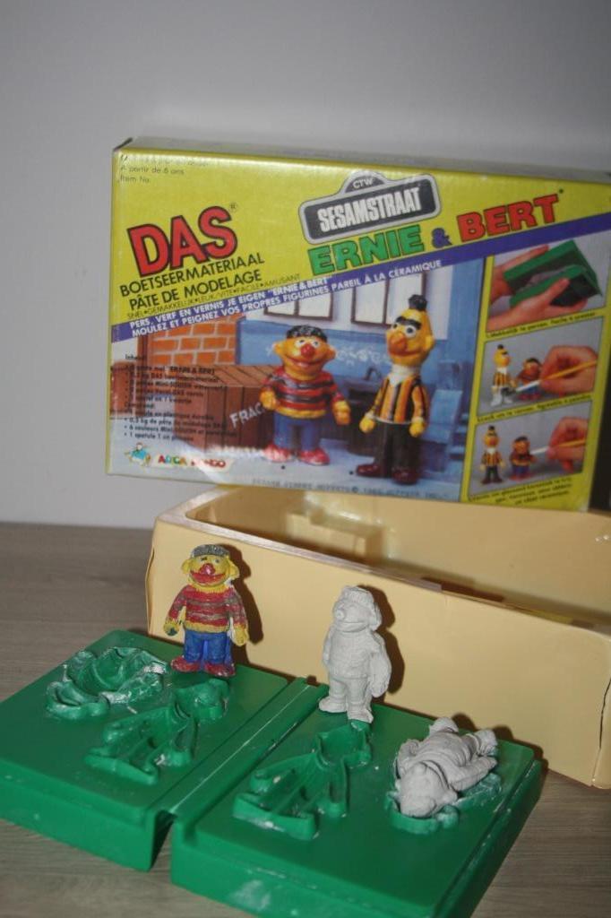 Sesame Street Muppets , Ernie & Bert , Das boetseer set 1985, Enlèvement ou Envoi, Utilisé, TV, Autres types