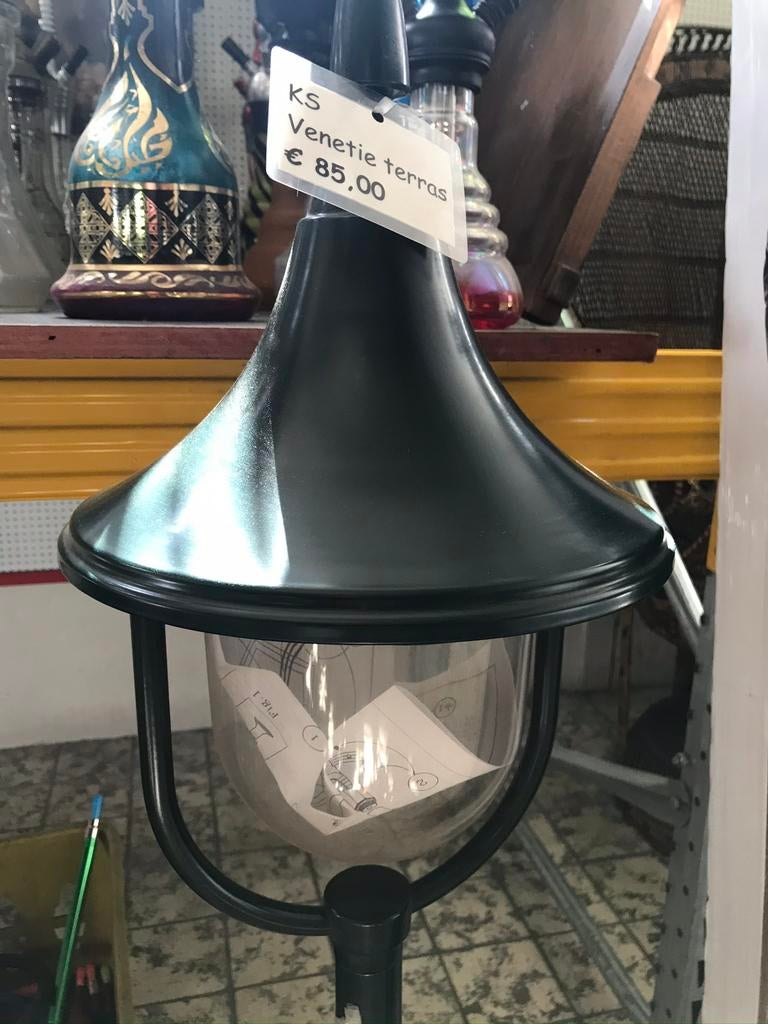 Nouvelle lanterne d'éclairage de patio, Lampadaire, Enlèvement, Alimentation secteur, Neuf