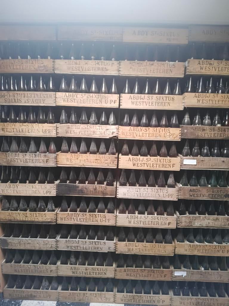 Decoratieve verzameling bierkistjes St Sixtus Westvleteren, Verzamelen, Ophalen, Flesje(s)
