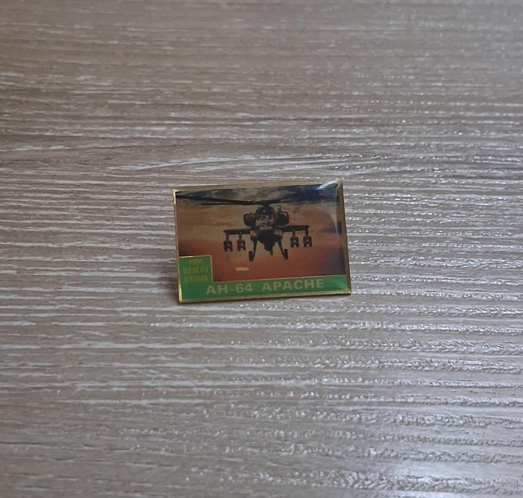 PIN - APACHE - HELIKOPTER - HELICOPTER - HÉLICOPTÈRE, Envoi, Utilisé, Transport, Insigne ou Pin's