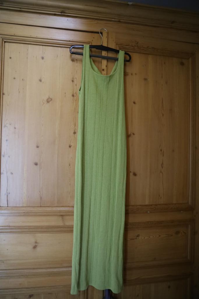 Maxidress in tricot. Groen . Maat M. NIEUW, Kleding | Dames, Maat 38/40 (M), Nieuw, Ophalen of Verzenden, Onder de knie