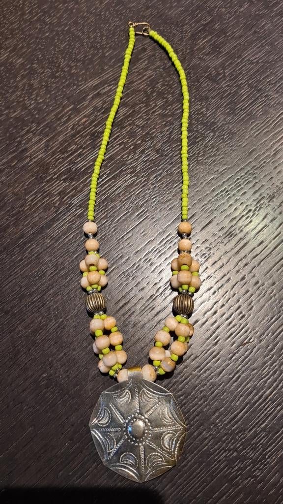 Afrikaanse tribale ketting van zilver en parel, Ophalen of Verzenden, Zo goed als nieuw, Zilver, Zilver