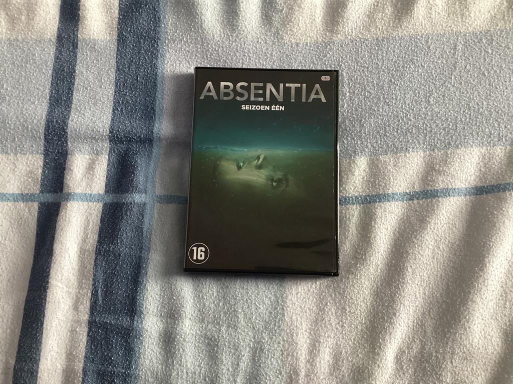 Absentia - Seizoen 1, Cd's en Dvd's, Dvd's | Tv en Series, Ophalen of Verzenden, Zo goed als nieuw