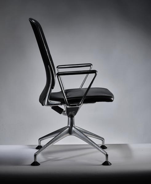 Vitra Meda Conference chaire, bureaustoel, Ophalen, Zwart, Zo goed als nieuw, Bureaustoel