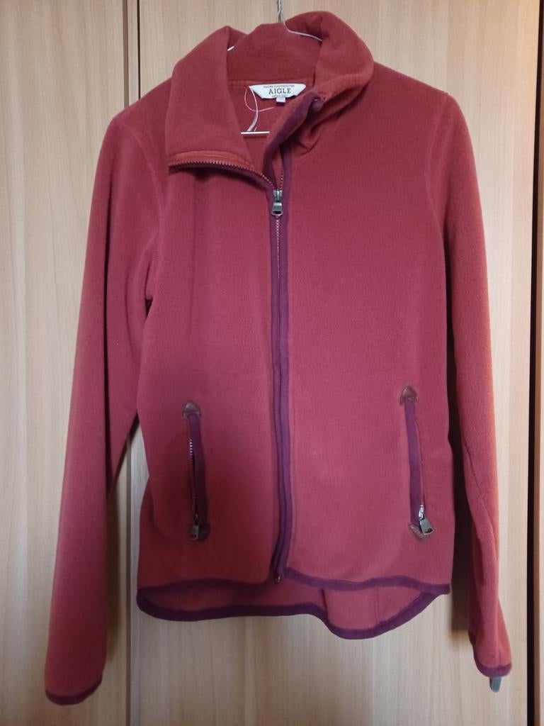 Fleece vest Aigle maat 38, Kleding | Dames, Ophalen of Verzenden, Zo goed als nieuw, Maat 38/40 (M), Rood