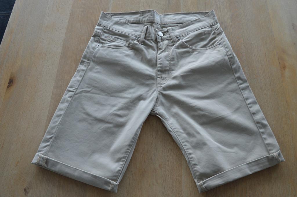 Prachtige short (27) van Carhartt in uitstekende staat !, Verzenden, Beige, Carhartt, Zo goed als nieuw