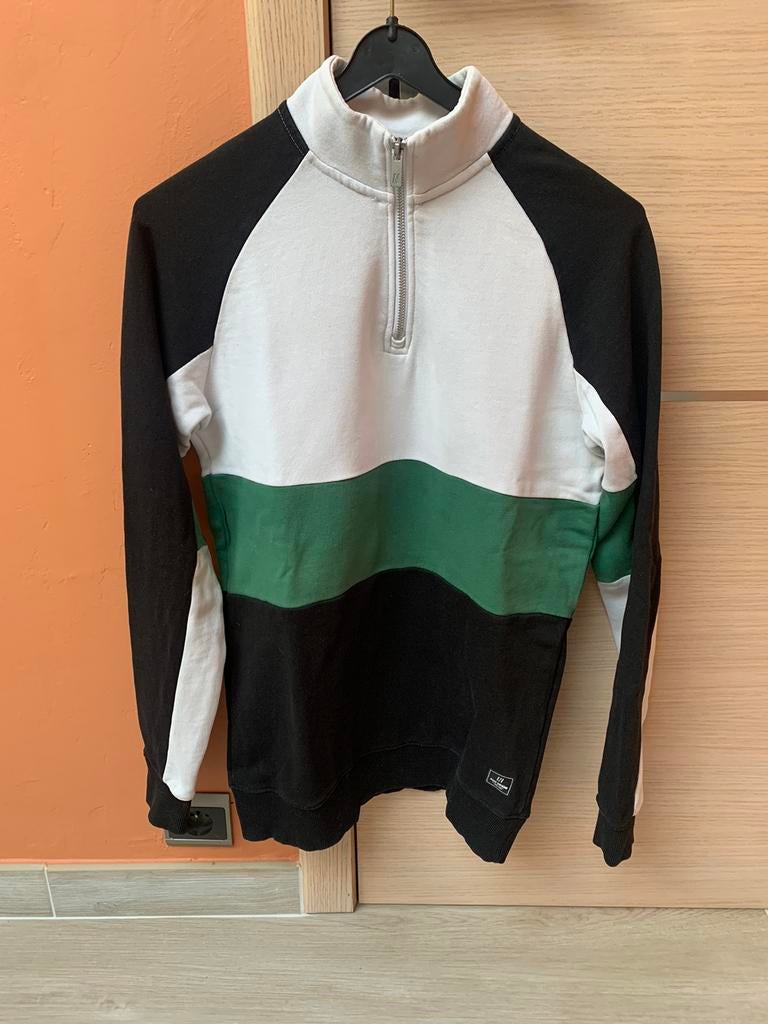 Pull Non Grada taille S en parfait état, Comme neuf