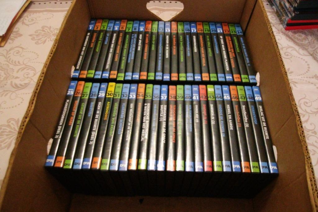 complete reeks het heelal 49 dvd's, Ophalen of Verzenden