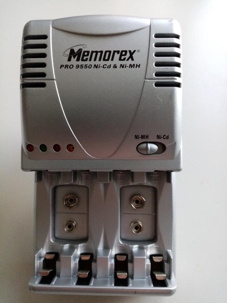 Memorex batterijlader, TV, Hi-fi & Vidéo, Enlèvement, Comme neuf