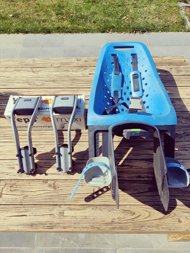 Thule Yepp Maxi blauw, Ophalen, Gebruikt