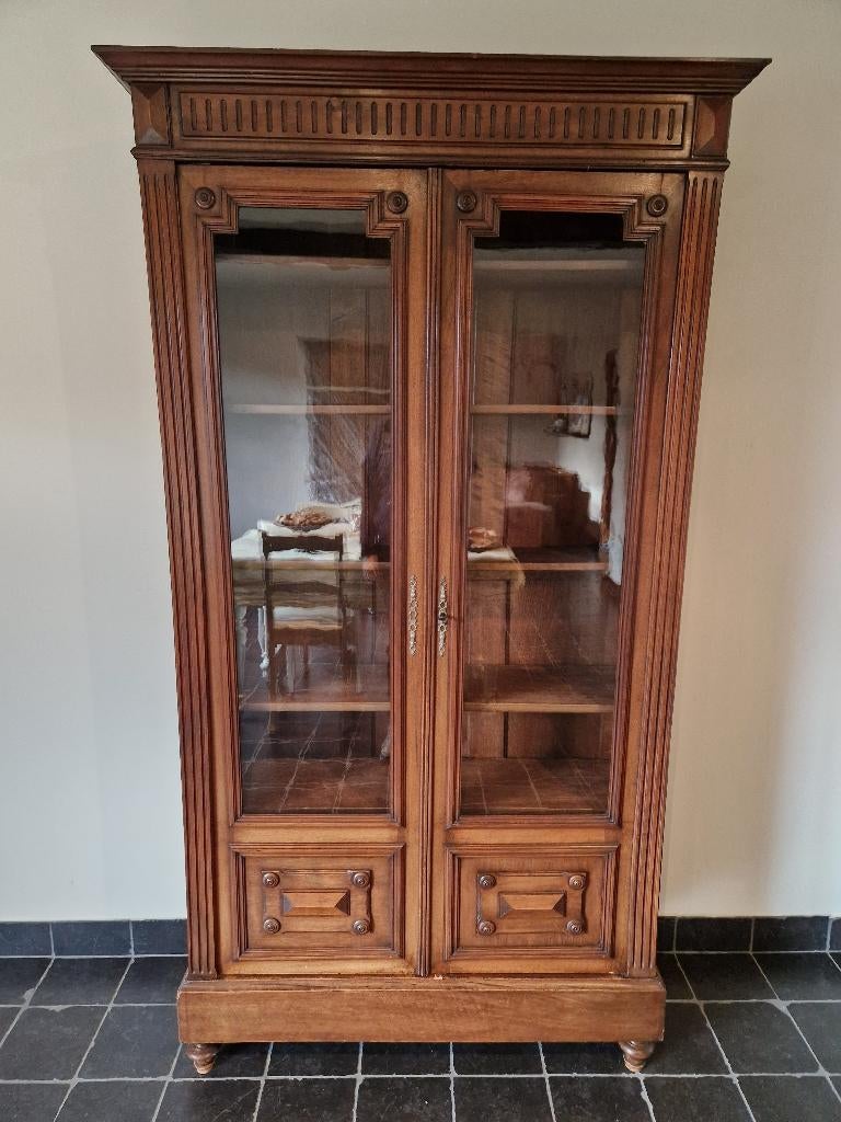 BIBLIOTHEEK KAST, Ophalen