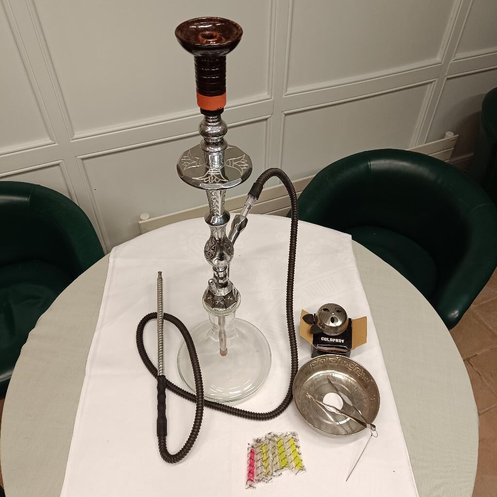 Waterpijp met toebehotren (ook shisha of hookah genoemd.), Verzamelen, Rookartikelen, Aanstekers en Luciferdoosjes, Ophalen of Verzenden