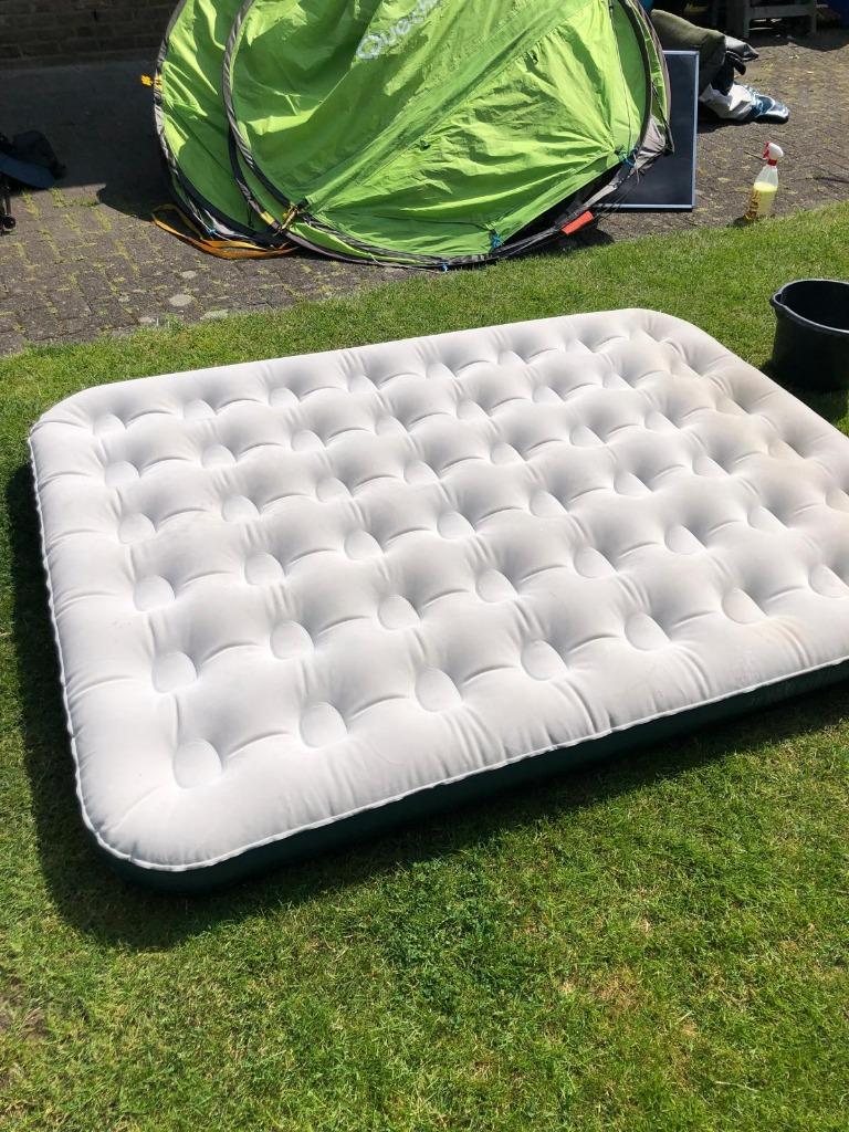 CAMPING MATERIAAL LUCHTMATRAS STOEL  TENT, Caravanes & Camping, Tentes, jusqu'à 4, Comme neuf, Enlèvement ou Envoi