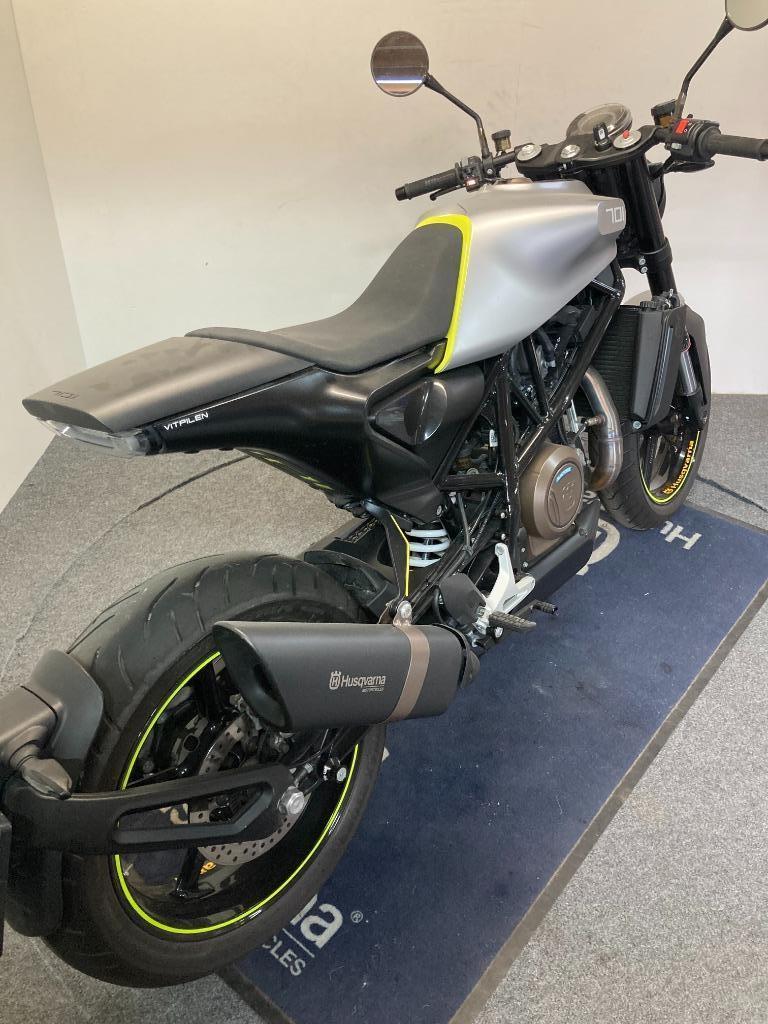 Husqvarna 701 Vitpilen MY'20 réf. LS 3175, Motos, Motos | Husqvarna, Entreprise, 700 cm³, 12 à 35 kW, 1 cylindre
