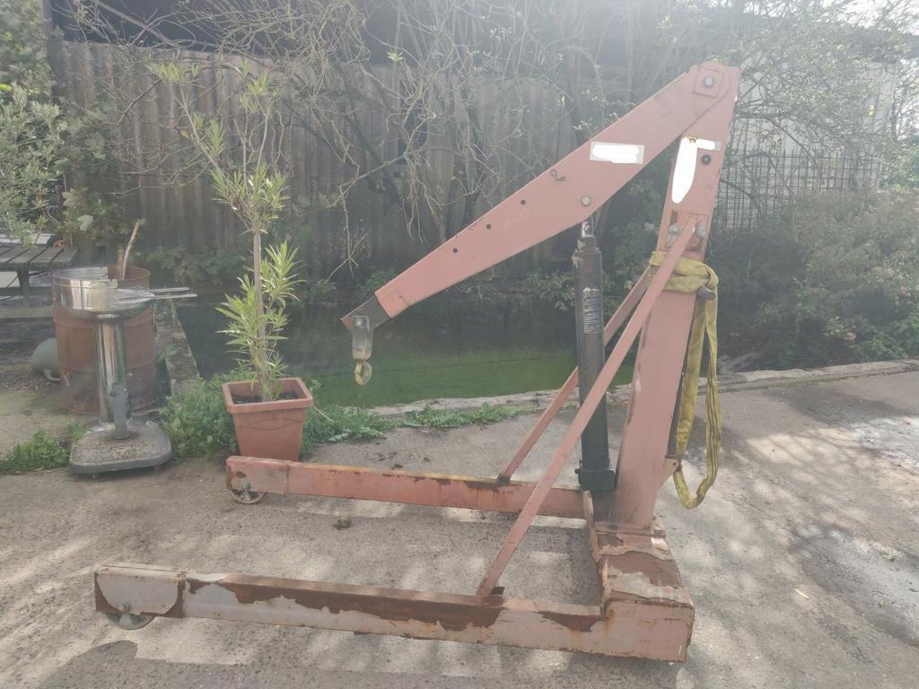 Werkplaatskraan 2,5t, Ophalen, Gebruikt