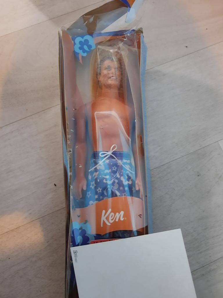 Barbie Ken - nog nieuw in verpakking, Ophalen of Verzenden, Zo goed als nieuw