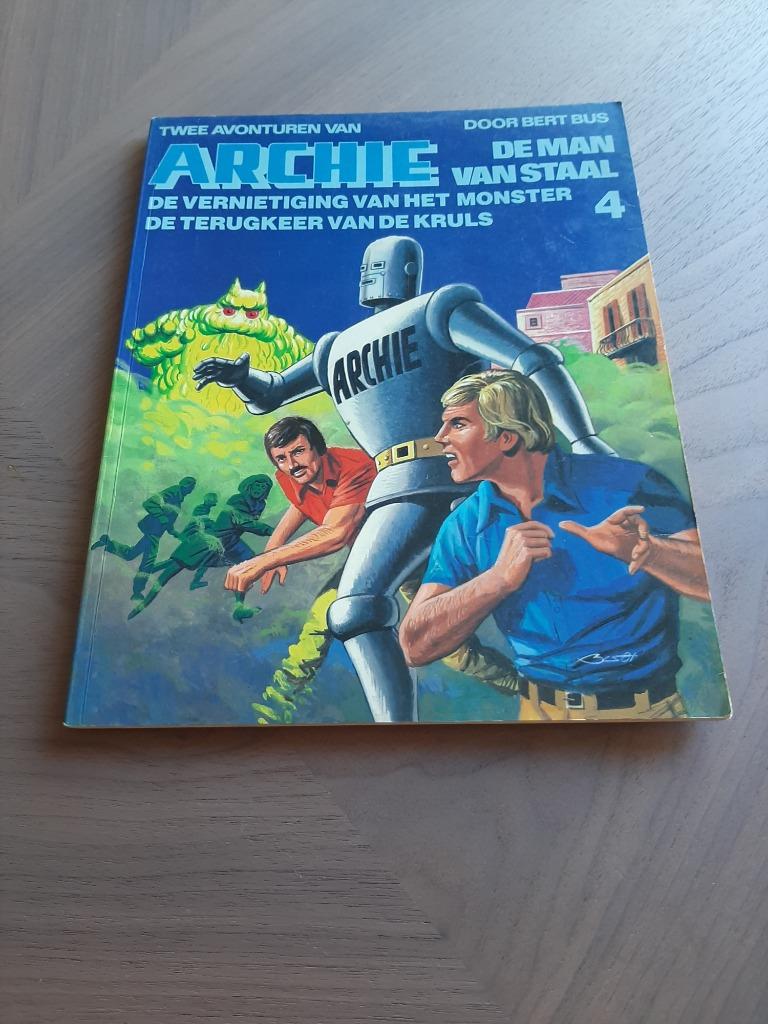 Toffe strip "archie de man van staal", Boeken, Ophalen of Verzenden, Zo goed als nieuw