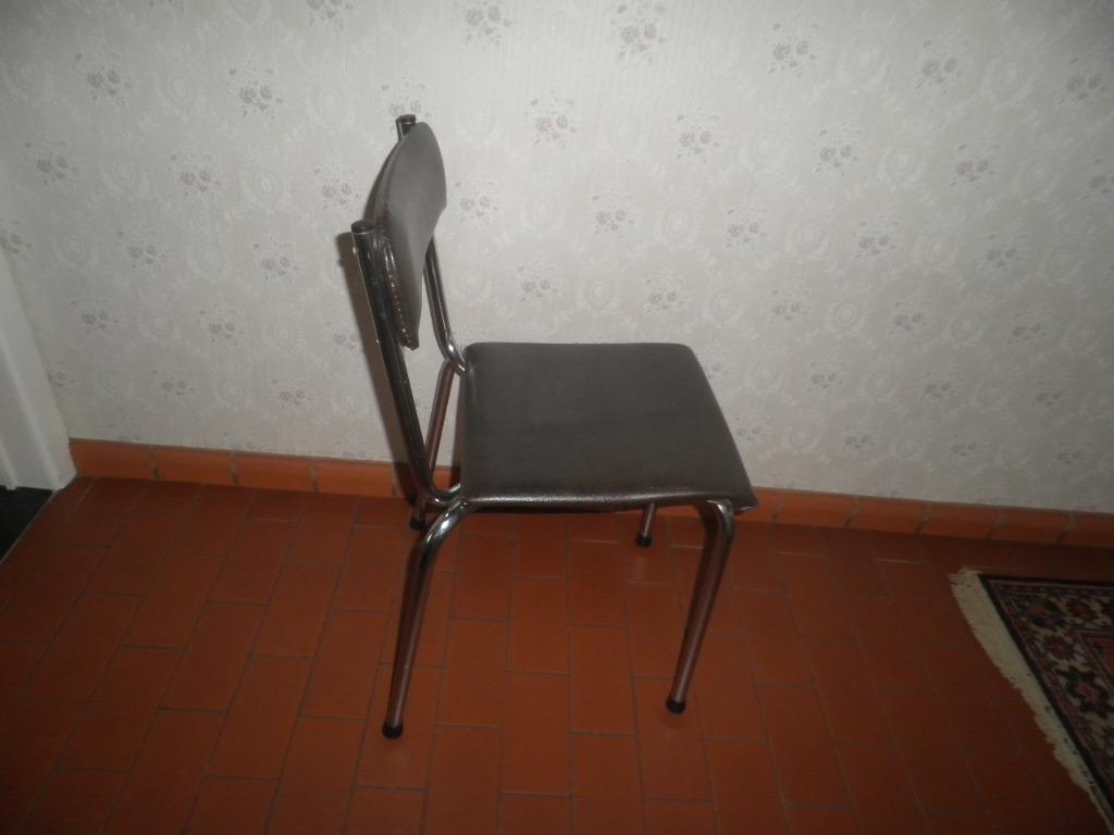 stoelen, Enlèvement, Utilisé
