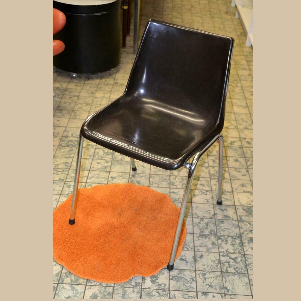 Chaises à coque moulée, Huis en Inrichting, Stoelen, Ophalen, Kunststof, Gebruikt, Bruin