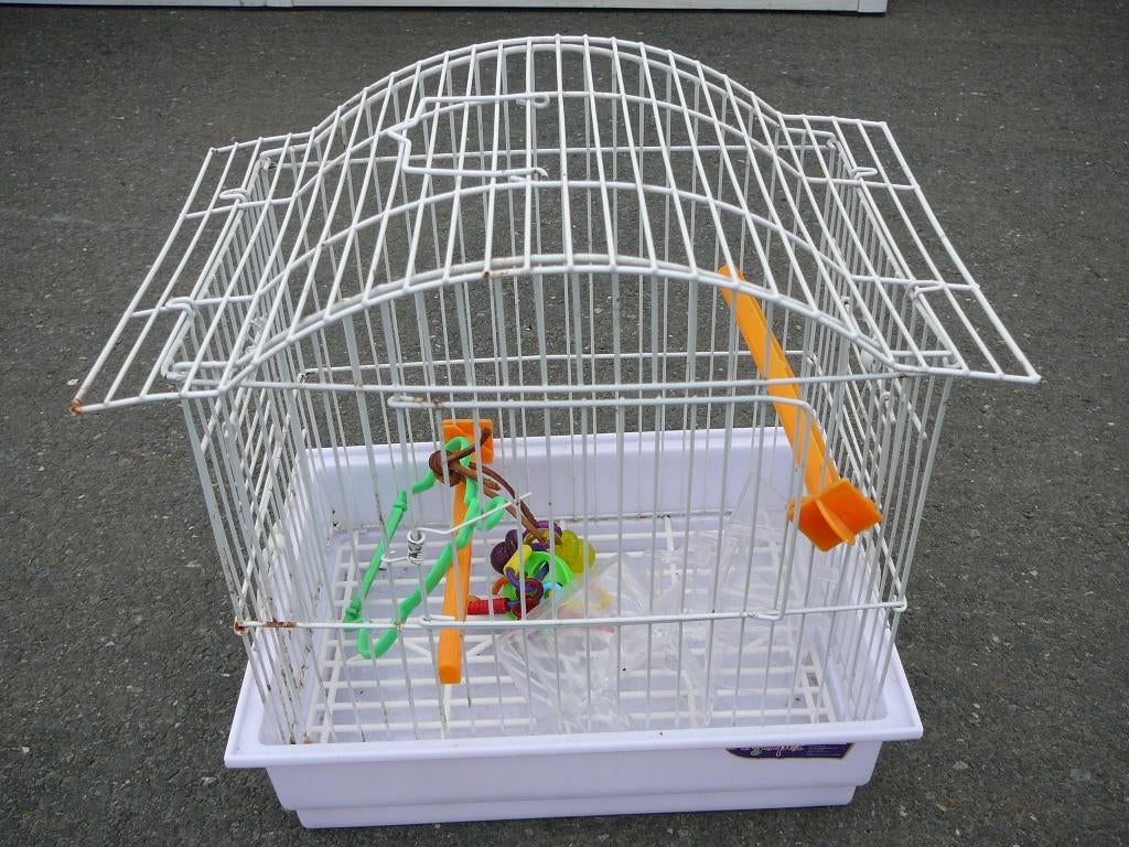 materiaal voor vogels: drinkfles fontein nestkast kooi, Enlèvement ou Envoi, Comme neuf