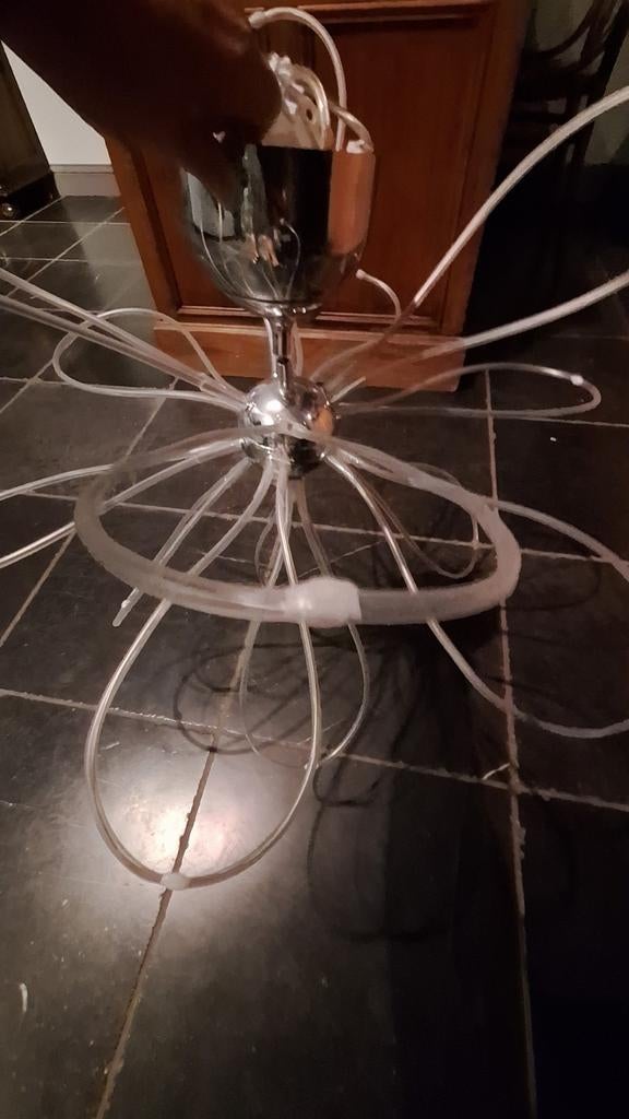 Ikea onsjö luster, Enlèvement
