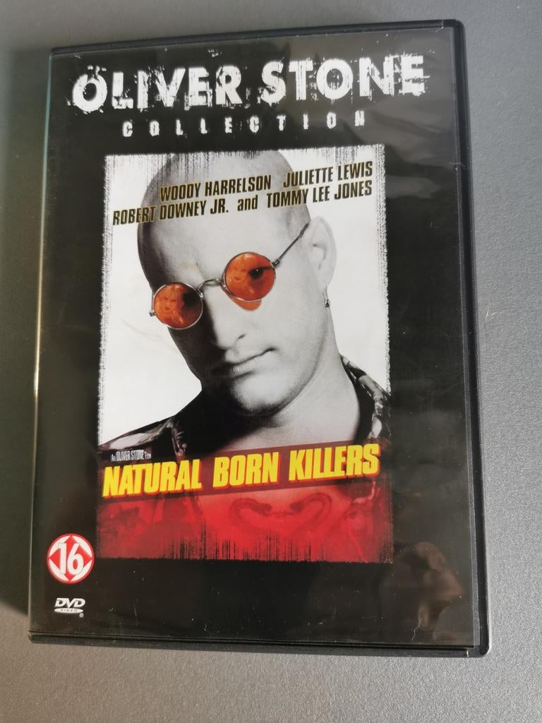 DVD d'Oliver Stone, Enlèvement ou Envoi