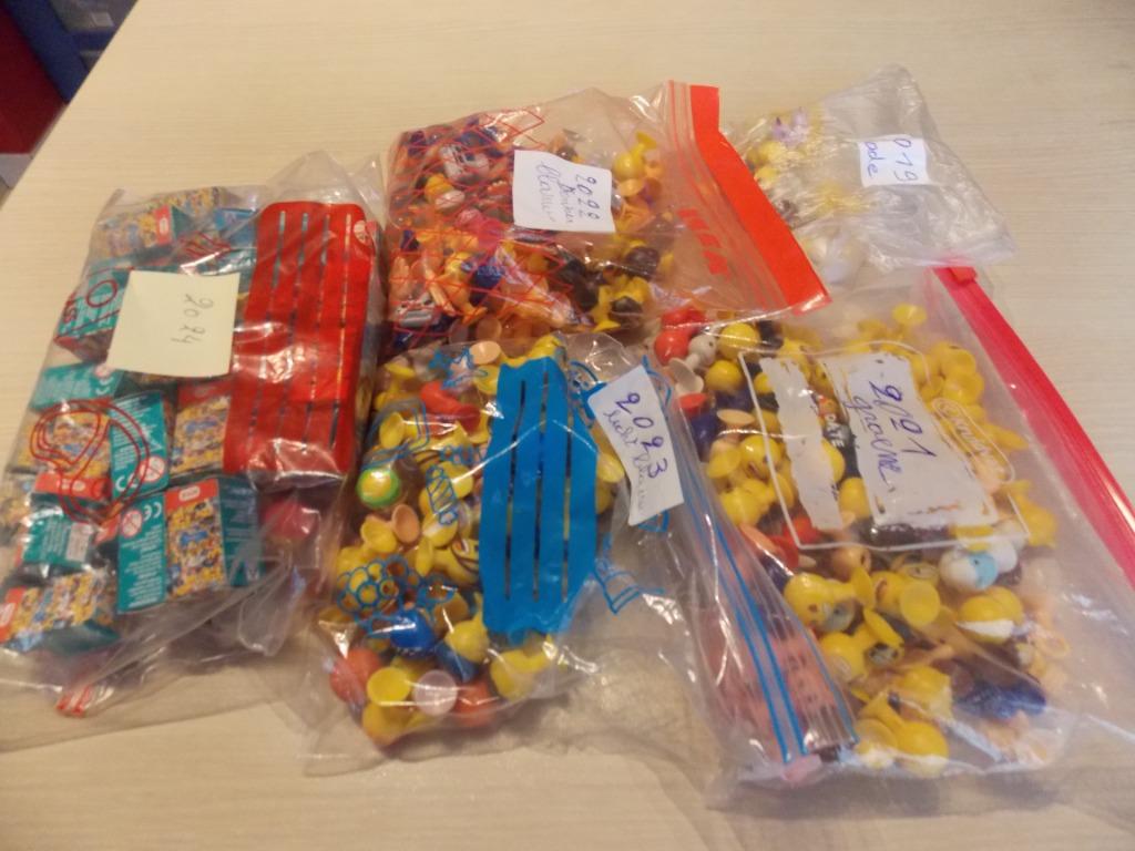 Emoji,s van de vorige jaren, Enlèvement, Comme neuf