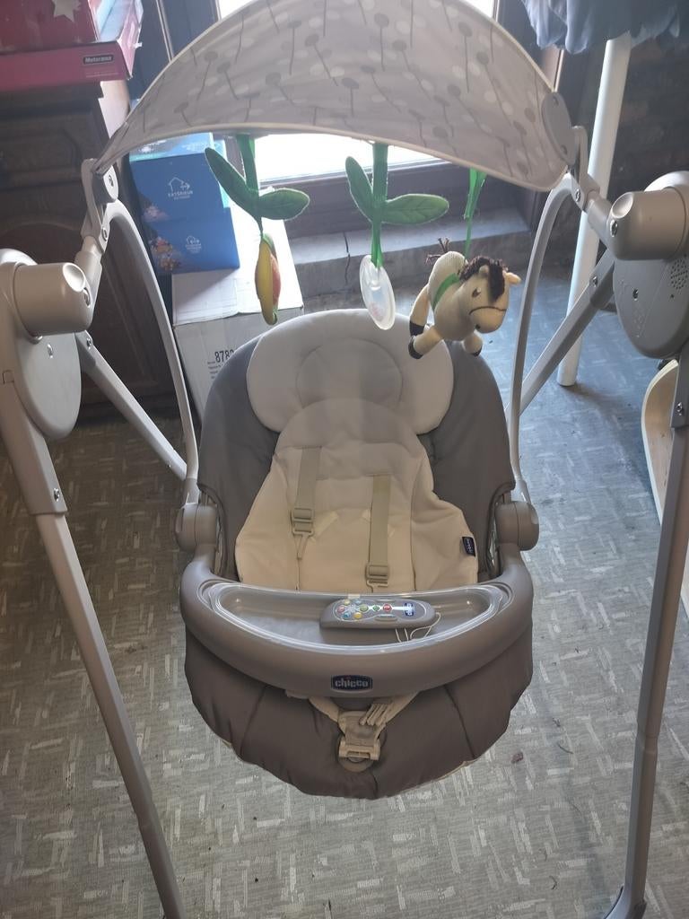 Balancelle bébé Chicco très bon état, Enlèvement, Utilisé, Chicco, Avec ceinture(s)