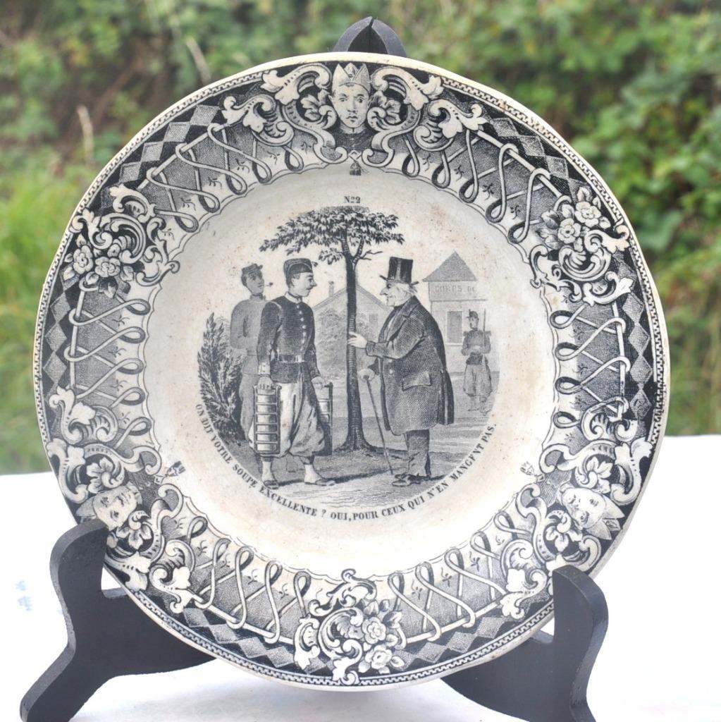 assiette Creil et Montereau n 22 avec decor et texte, Enlèvement ou Envoi