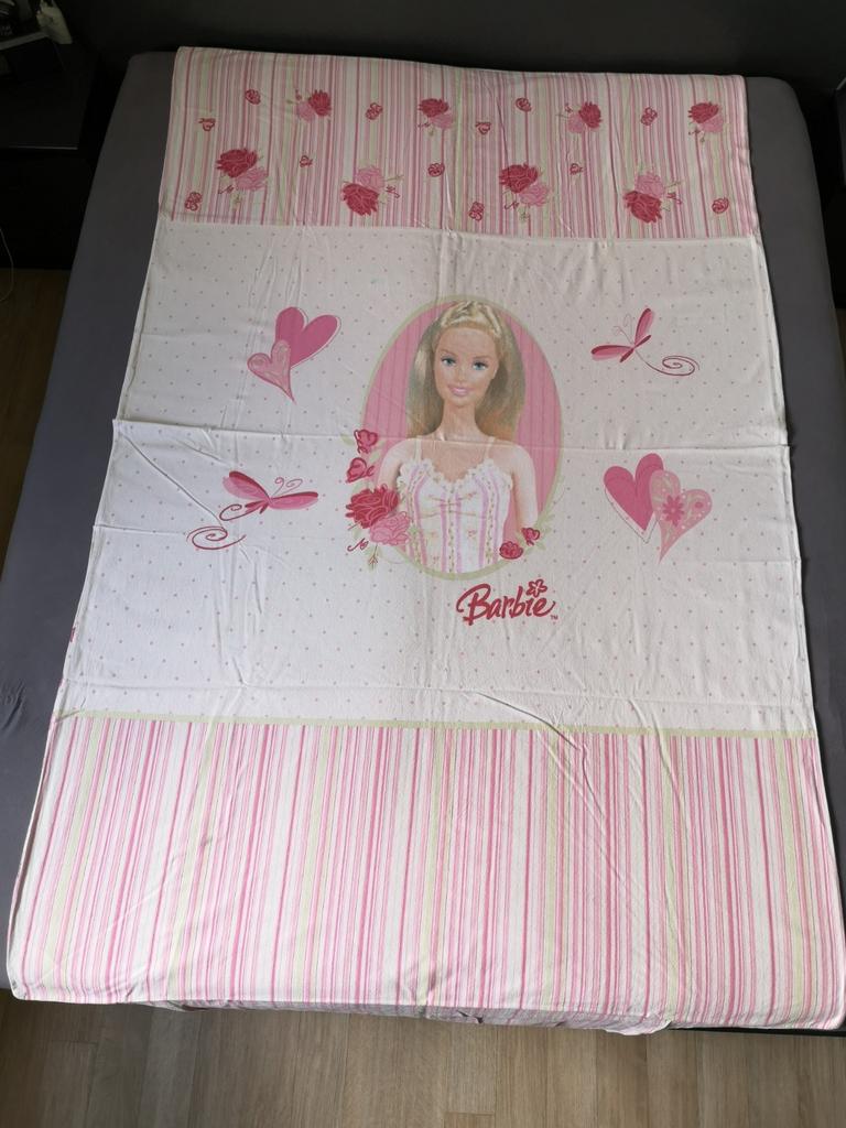 Housse de couette "Barbie" + sa taie, en flanelle, Enfants & Bébés, Chambre d'enfant | Linge de lit, Utilisé, Housse de couette