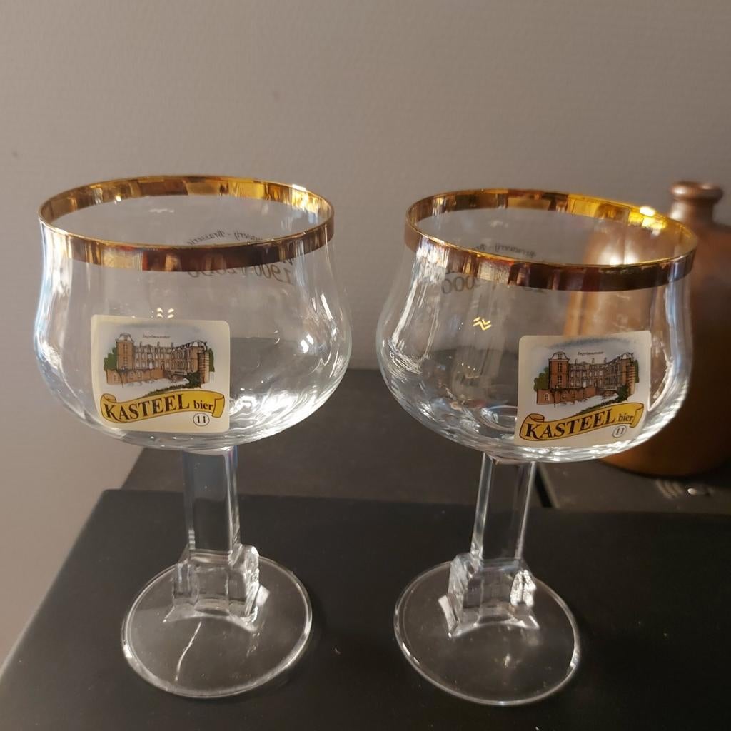 Twee kasteelbier glazen, Verzamelen, Ophalen