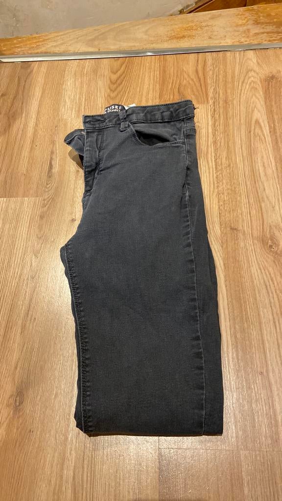 Skinny jeansbroek, Zwart, Ophalen of Verzenden, Zo goed als nieuw, W30 - W32 (confectie 38/40)