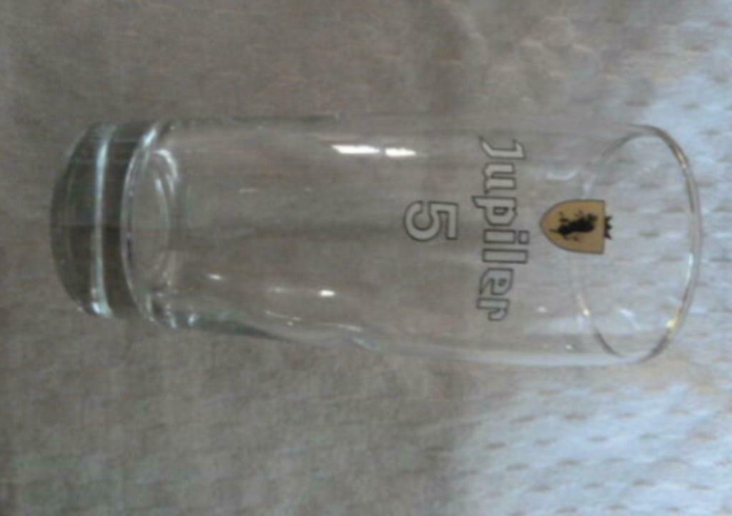 #K bier glas JUPILER 5 " gouden rand zonder ribbels ", Enlèvement ou Envoi, Utilisé, Verre à bière