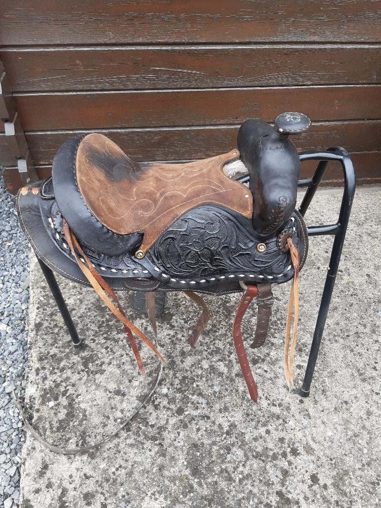 Selle à vendre, Enlèvement, Utilisé, Autres espèces