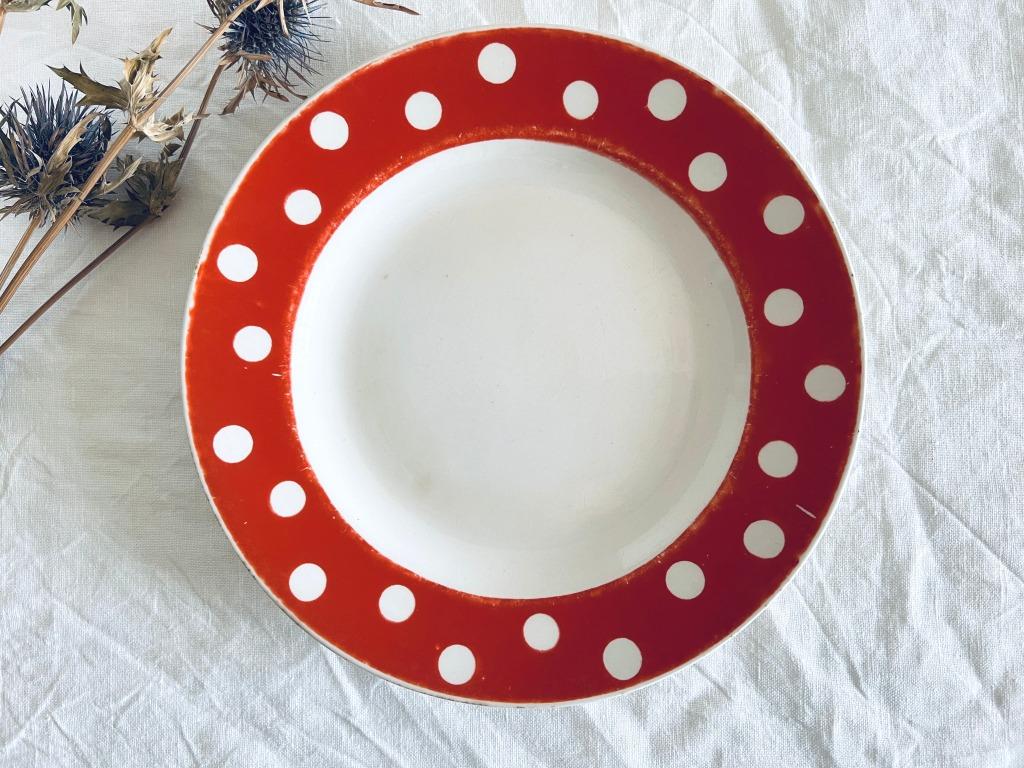 Assiette à dessert Boch Pastilles (rouge à pois blancs), Enlèvement ou Envoi