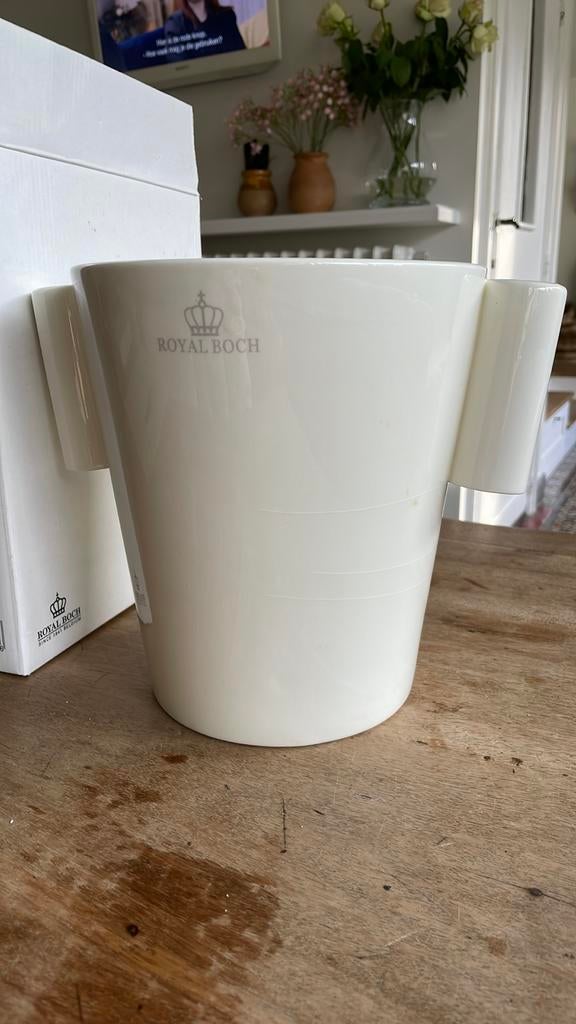 IJsemmer champagne-emmer royal Boch NIEUW, Huis en Inrichting, Keuken | Servies, Ophalen of Verzenden, Overige typen