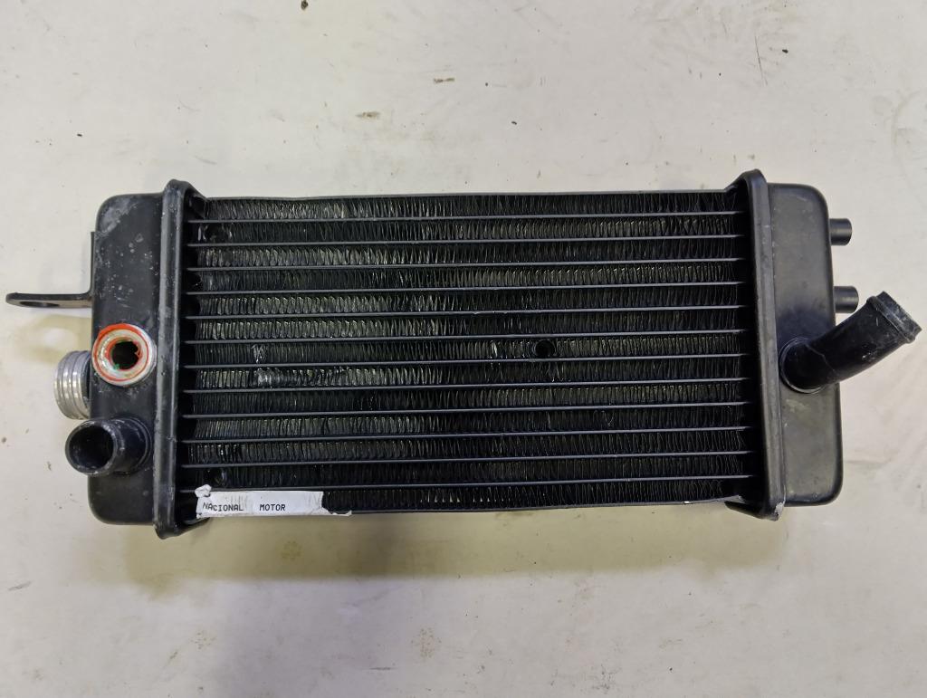 derbi drd 125 radiator, Ophalen of Verzenden, Zo goed als nieuw