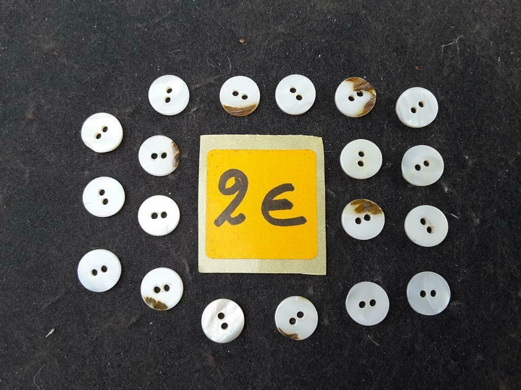 lot de 19 boutons de nacre 11 mm blanc 2 trous B20112, Enlèvement ou Envoi, Neuf, Bouton ou Boutons