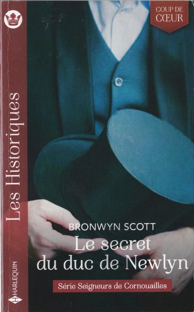 Livres Harlequin les Historiques 5, Enlèvement ou Envoi, Comme neuf