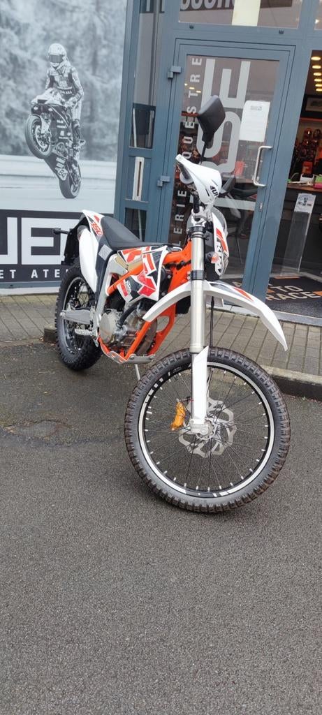 Freeride 350 2015 entièrement refaite, Motos, Entreprise