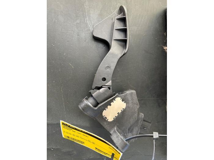 Pédale d'accélérateur d'un Peugeot 108, Enlèvement ou Envoi, 3 mois de garantie, Utilisé, Peugeot