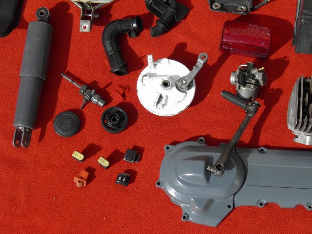 Kleine kappen en onderdelen voor Honda Wallaroo., Ophalen, Gebruikt, Overige typen, Honda wallaroo