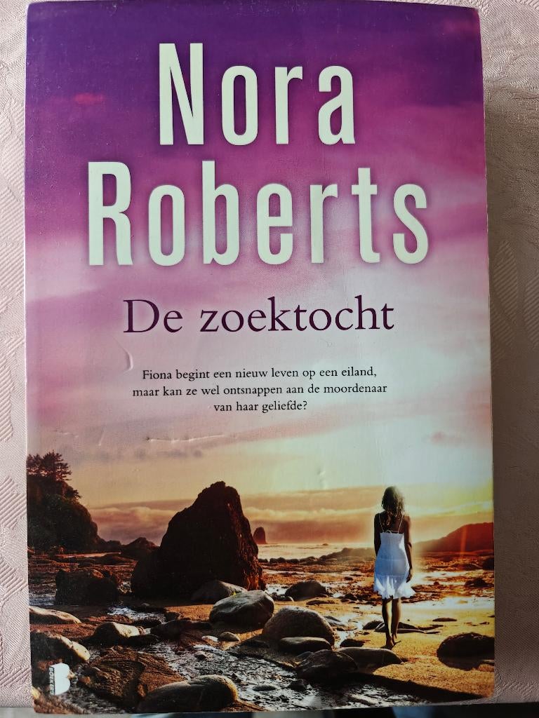 Boek Nora Roberts - De zoektocht, Ophalen of Verzenden, Nieuw, Nora Roberts, België