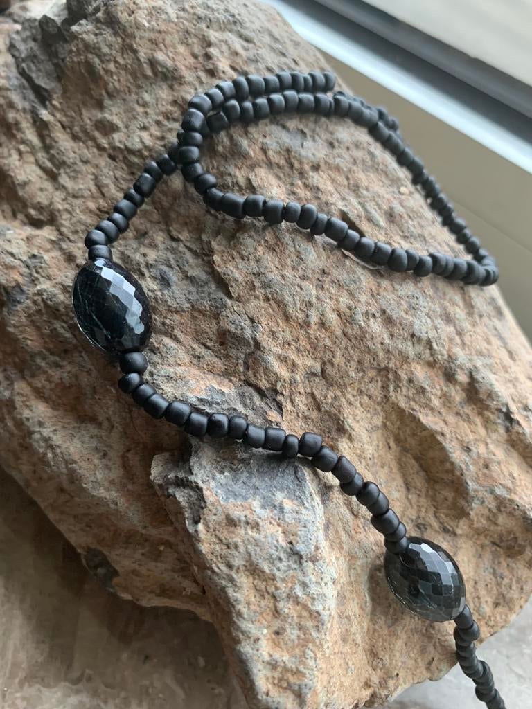 collier de perles noires, Bijoux, Sacs & Beauté, Colliers, Noir, Enlèvement