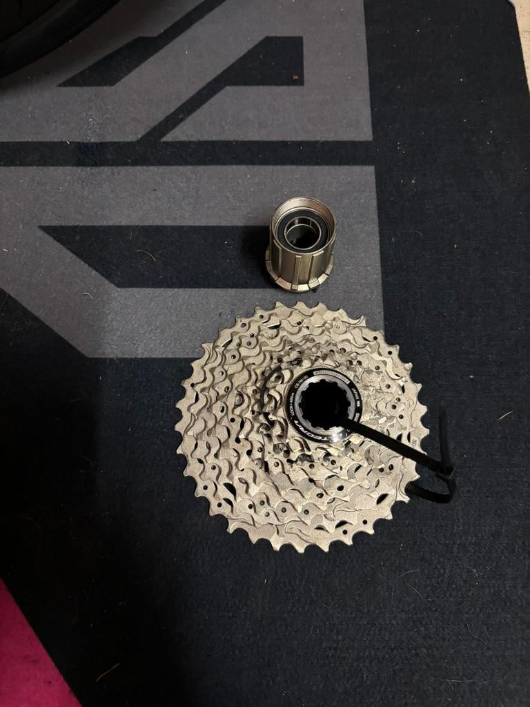 Body shimano voor wahoo trainer + 12 speed casette ultegra, Enlèvement ou Envoi, Comme neuf