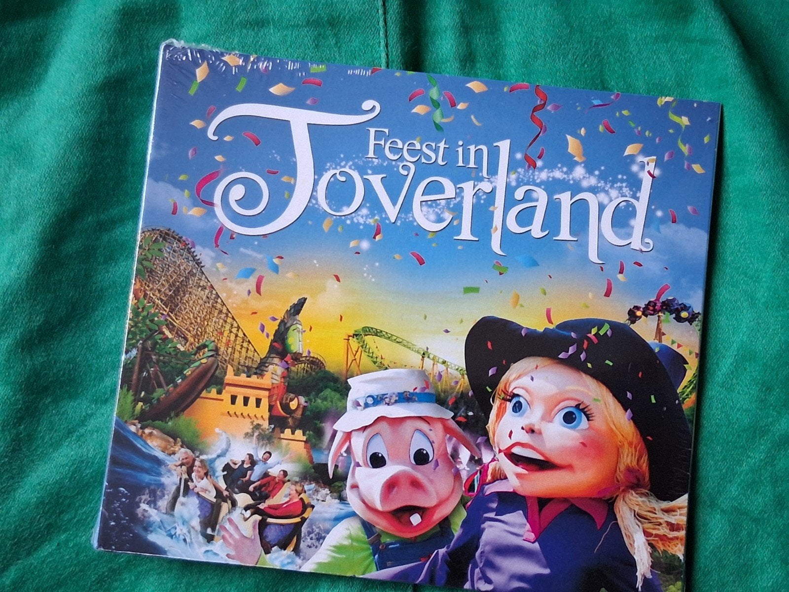 cd Feest in Toverland, de muziek uit het pretpark (nieuw), Cd's en Dvd's, Ophalen of Verzenden, Muziek