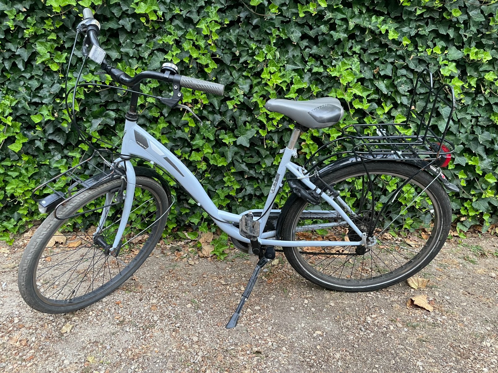 Meisjesfiets MBM Agora 26inch met nieuwe ketting, Gebruikt, Velgrem, Versnellingen, Ophalen