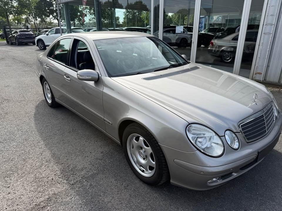 Mercedes E200CDI Eerste eigenaar, Auto's, Achterwielaandrijving, Zwart, 4 cilinders, Leder en Stof