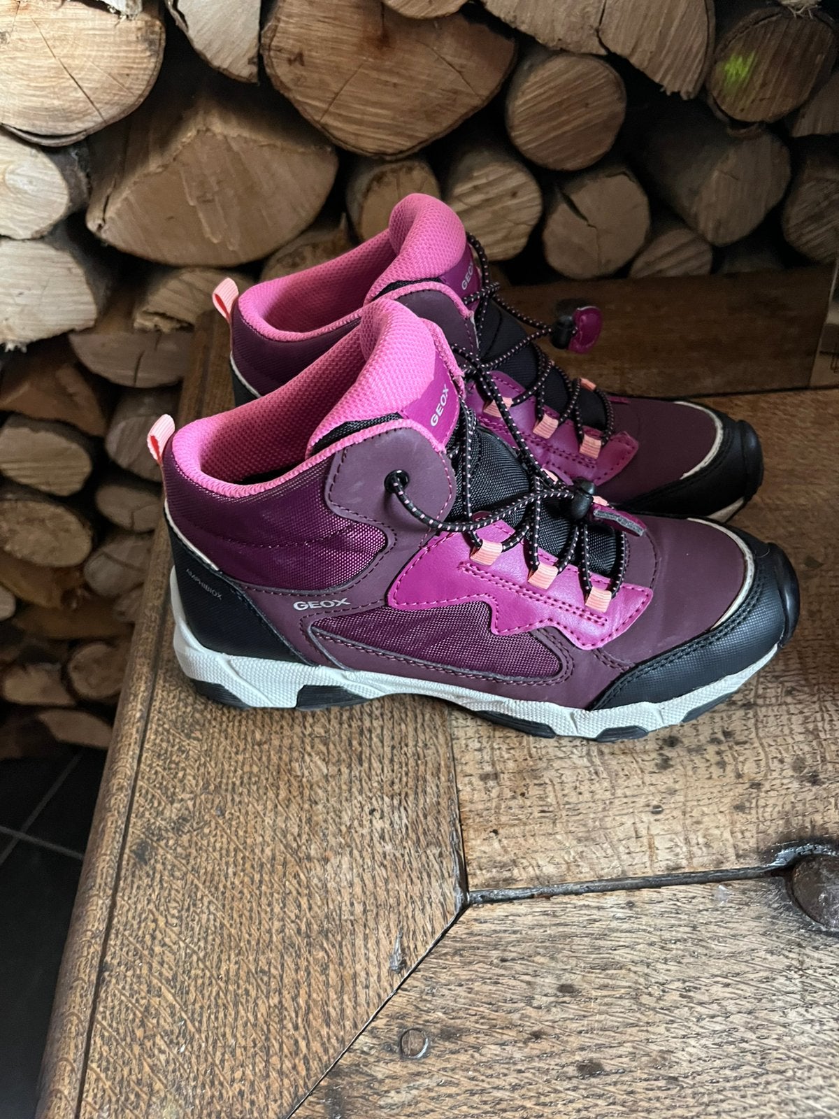 Chaussures de randonnée pour fille, pointure 34, Enlèvement ou Envoi, Comme neuf, Chaussures