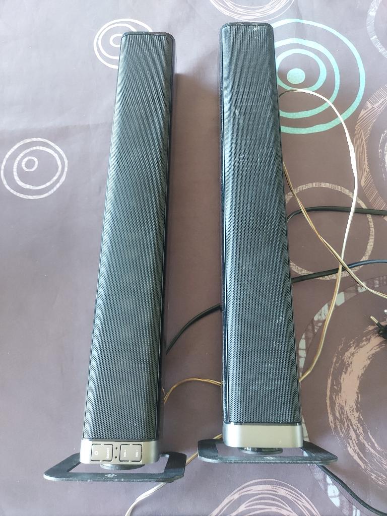 2 muziek speakers 40cm hoog, Ophalen of Verzenden, Gebruikt
